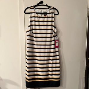 Vince Camuto Shift Dress Size 14 NWT